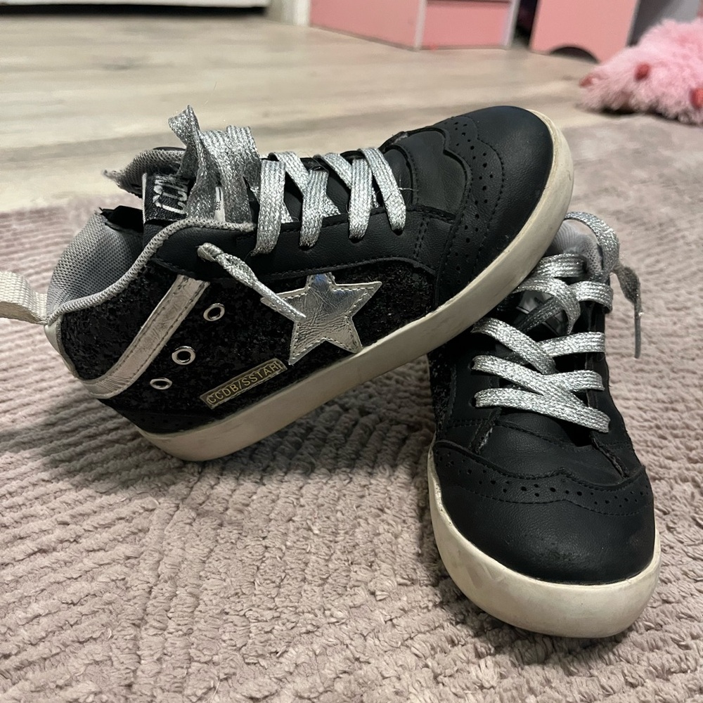 Kids Black and Silver Sneakers sz 12